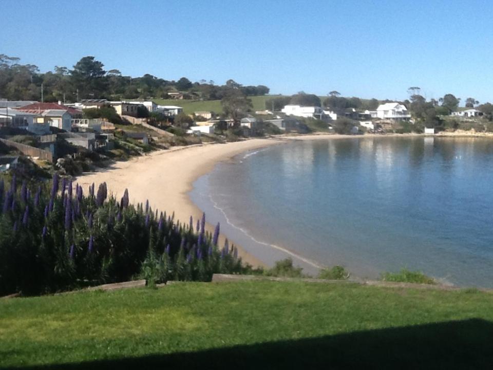Beach Buoy Opossum Bay South Arm Екстериор снимка